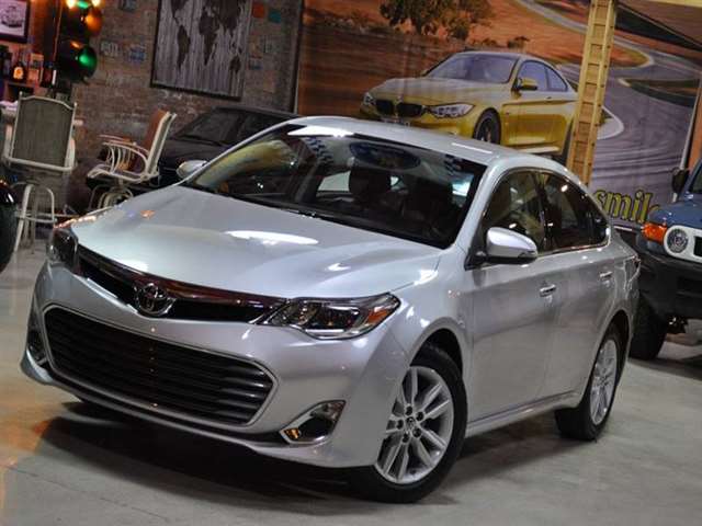 Toyota Avalon 2013 photo 1
